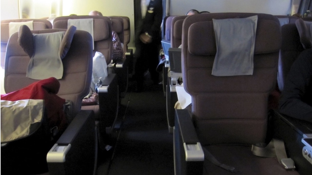 Qantas A380 Premium Economy Seats Review Elcho Table 7399