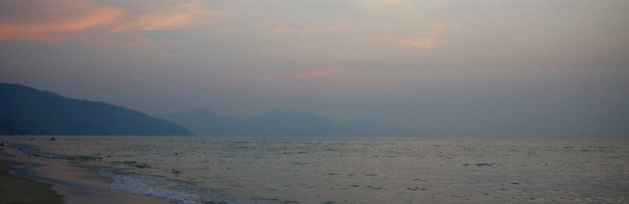 Batu Ferringi Beach Penang - Lone Pine Hotel