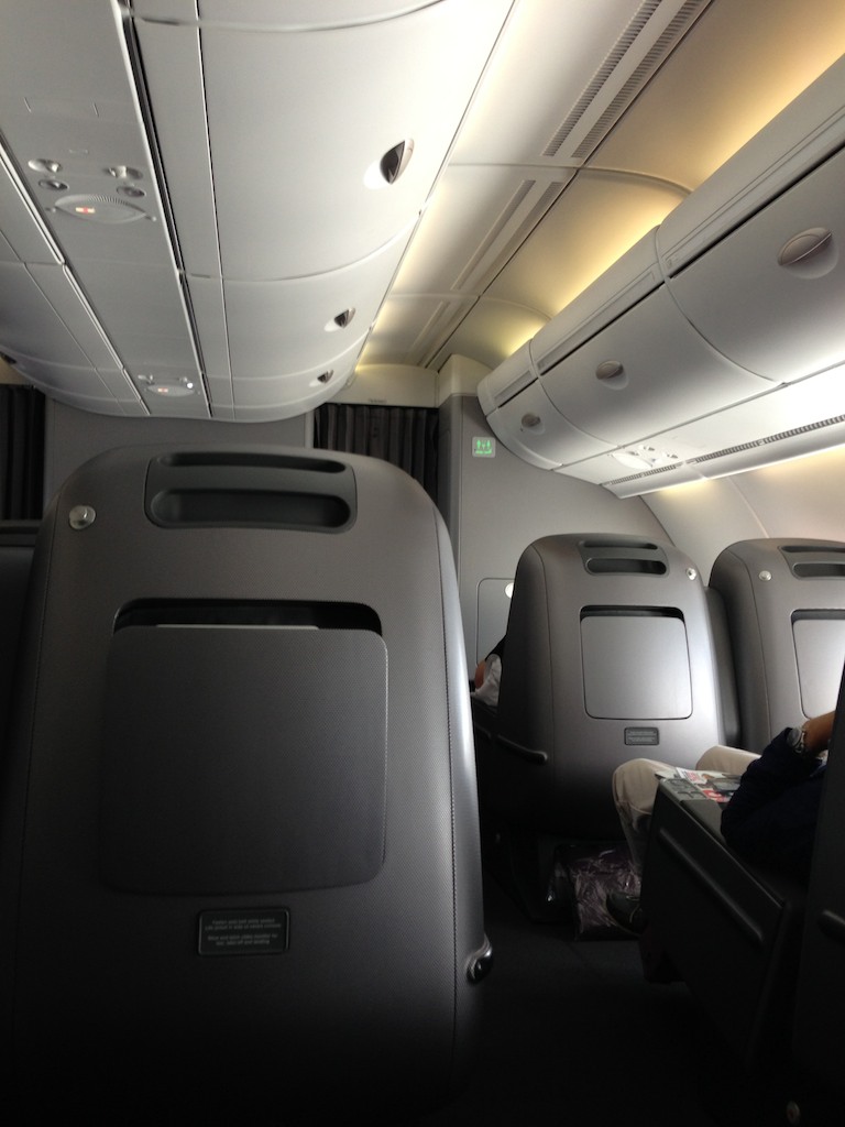 Sydney - Hong Kong Qantas A380 Business Class review