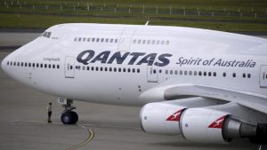 Best Qantas Points Credit Card Offers this month