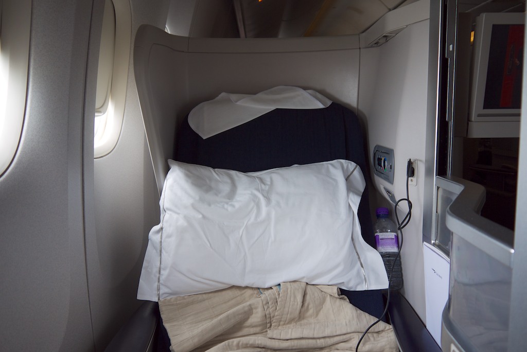 9 Seat 16A - British Airways Club World - BA15 - London to Sydney