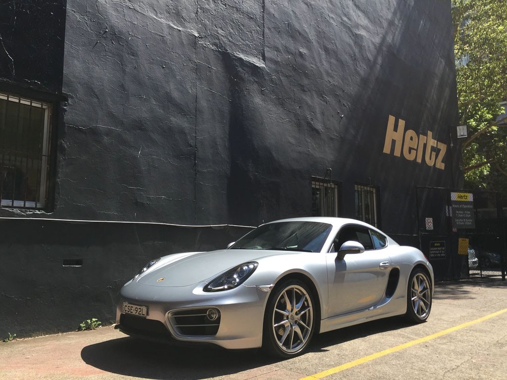 Hertz Porsche