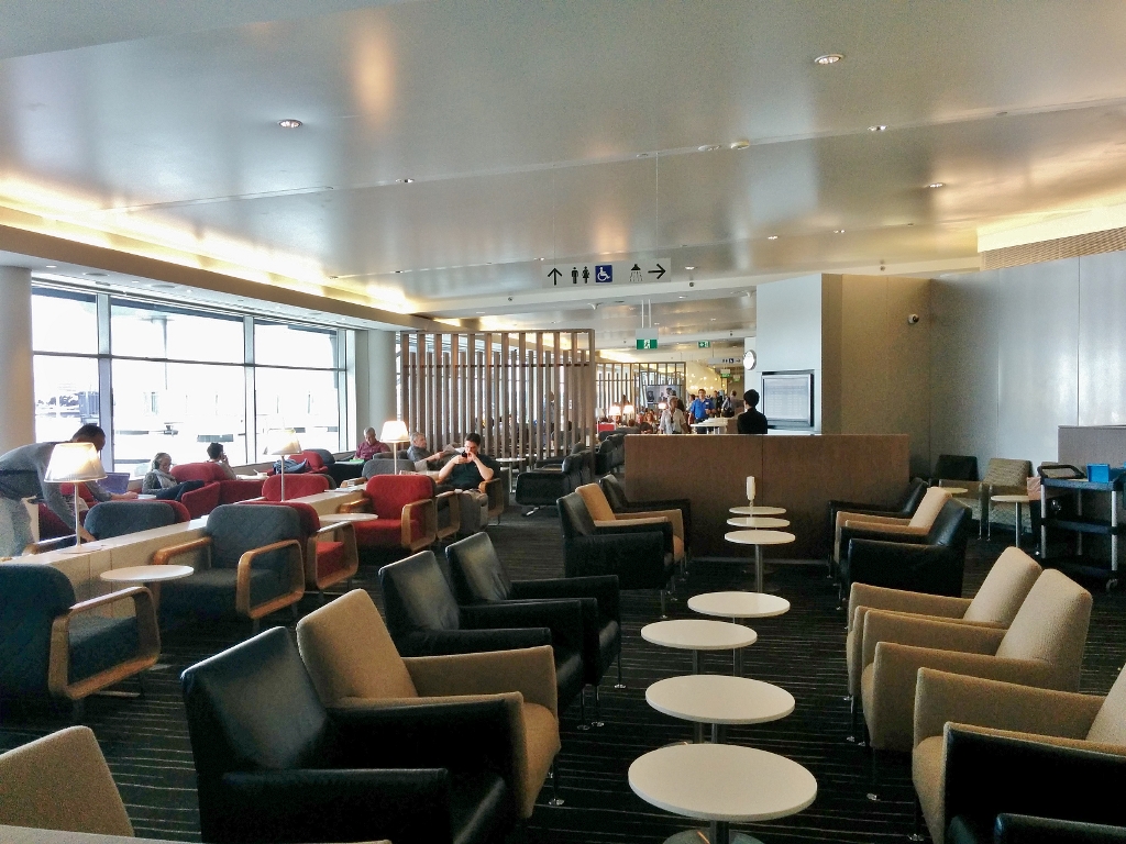 Qantas Sydney International Business Lounge Review Point Hacks