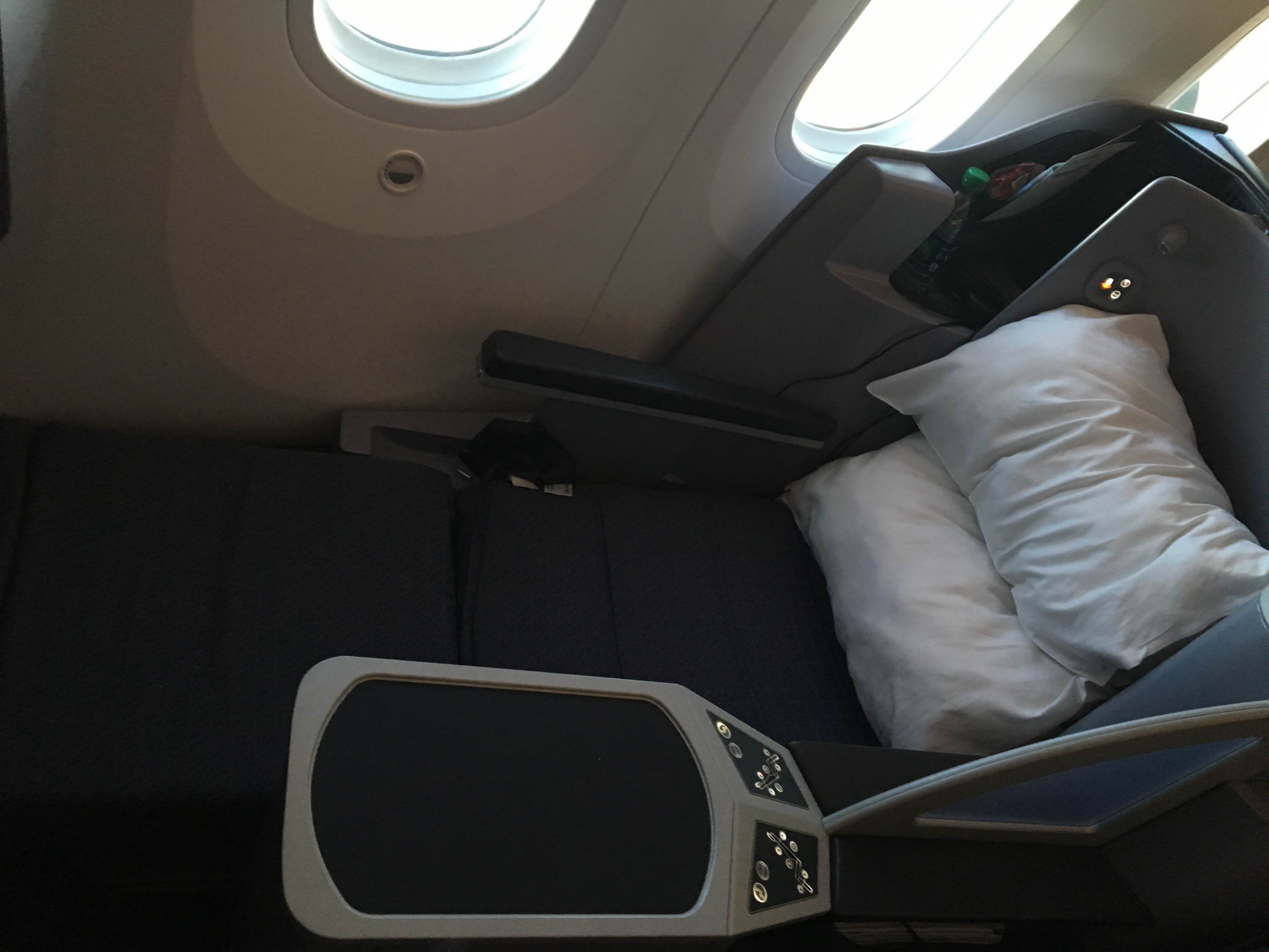 united-business-787-dreamliner-sfo-syd-9