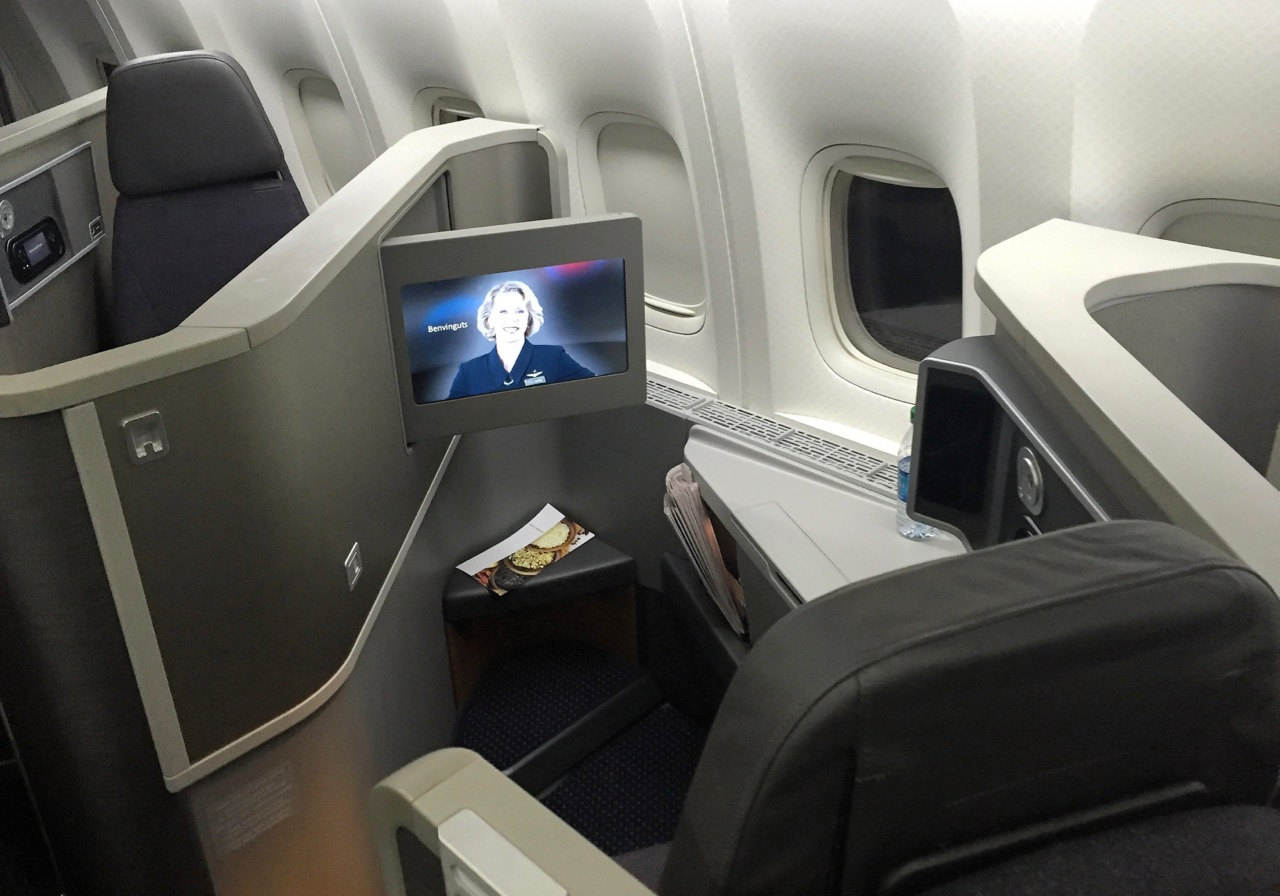 Singapore Airlines & Cathay Pacific non-upgradeable fare classes