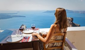 Earn double Qantas Points on Australian hotel bookings made by Friday night