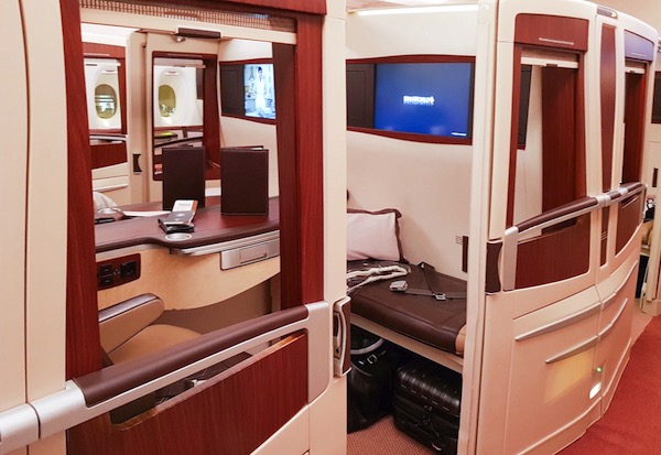 Singapore Airlines A380 old First Class Suite overview | Point Hacks