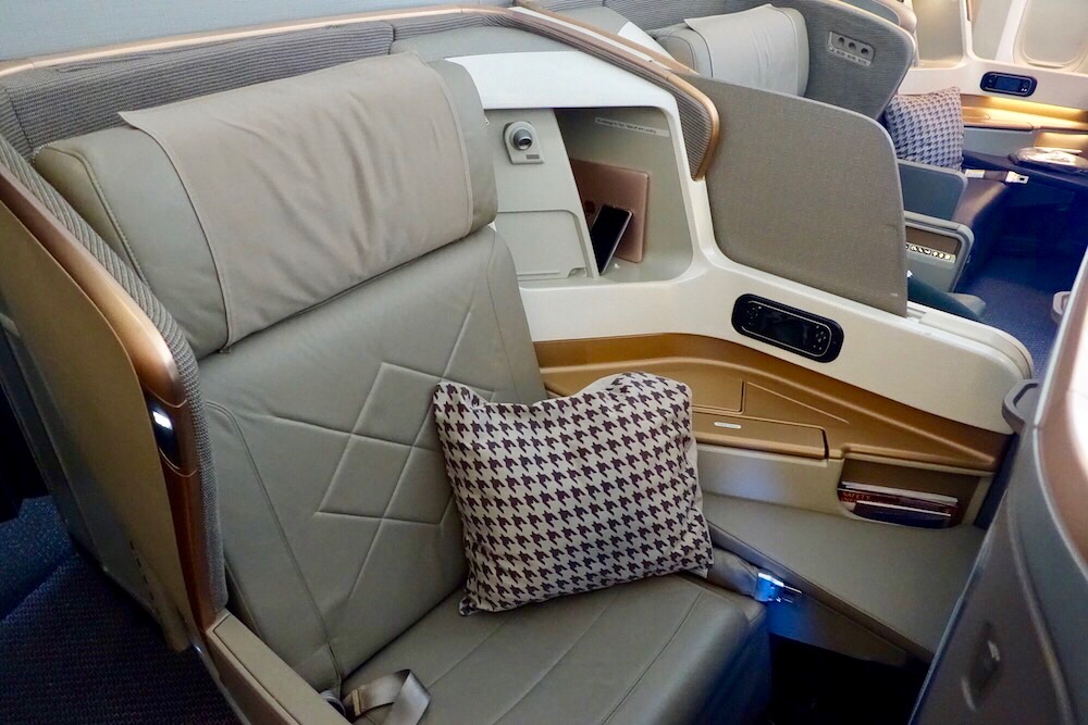 Singapore Airlines 777-300 Business Class | Point Hacks