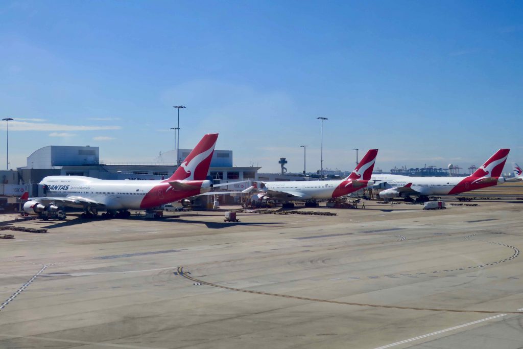 round the world flights qantas