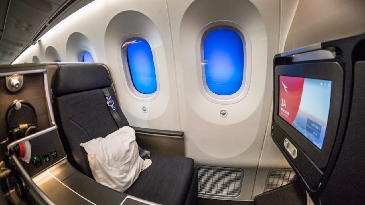 Qantas 787 Domestic Business Class