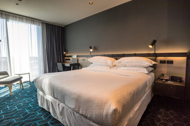 Four Points Melbourne Docklands Deluxe Harbour View Room review