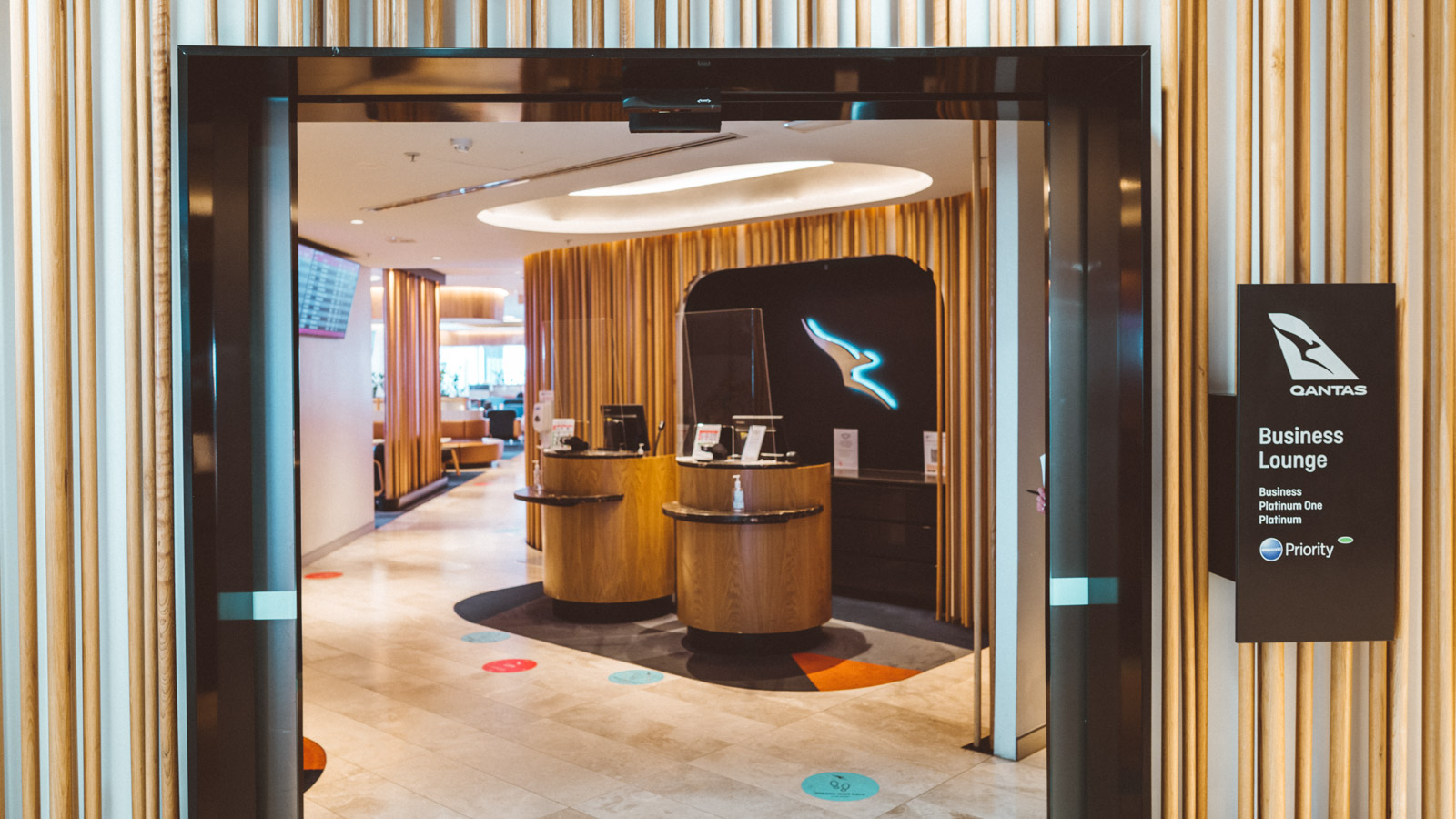 Qantas Perth Domestic Business Lounge entrance