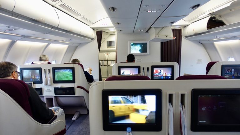 Qatar Airways A330-200 Business Class