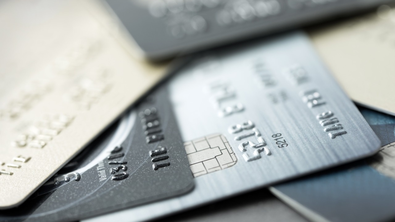A guide to credit cards that earn points with ATO payments - Point Hacks