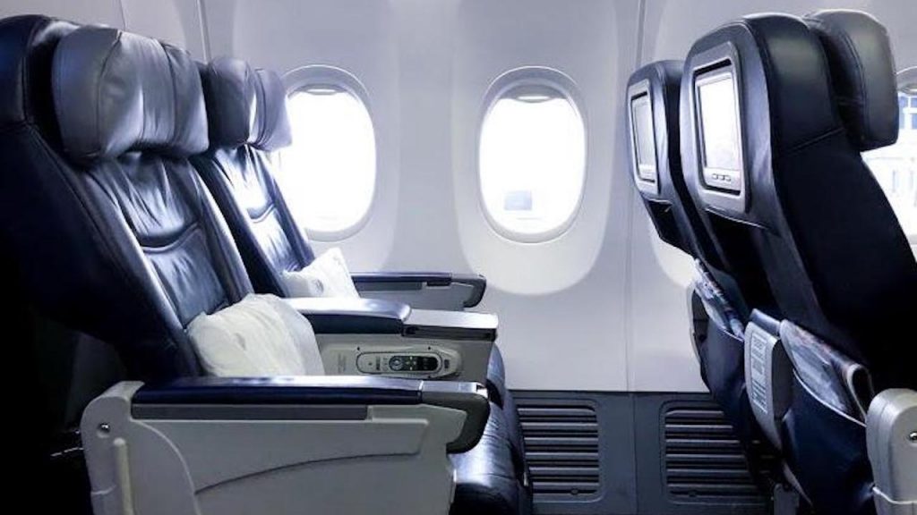 Malaysia Airlines 737 Business Class