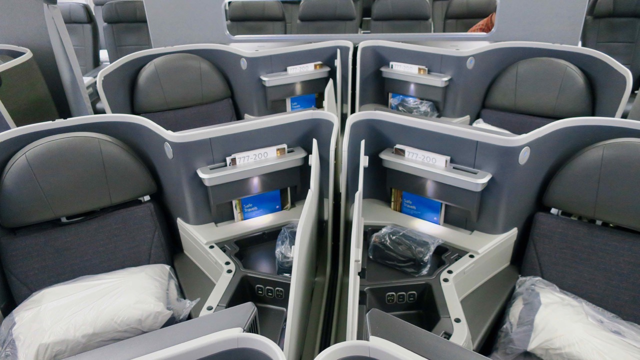 American Airlines 772 Business Class