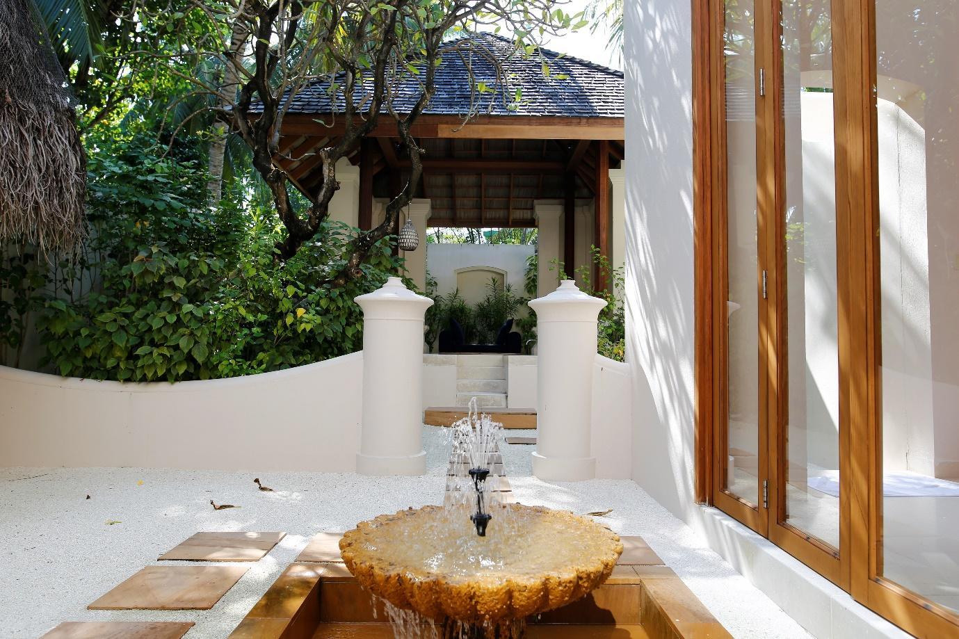 Conrad Rangali Maldives Beach bathroom 1 outdoor fountain