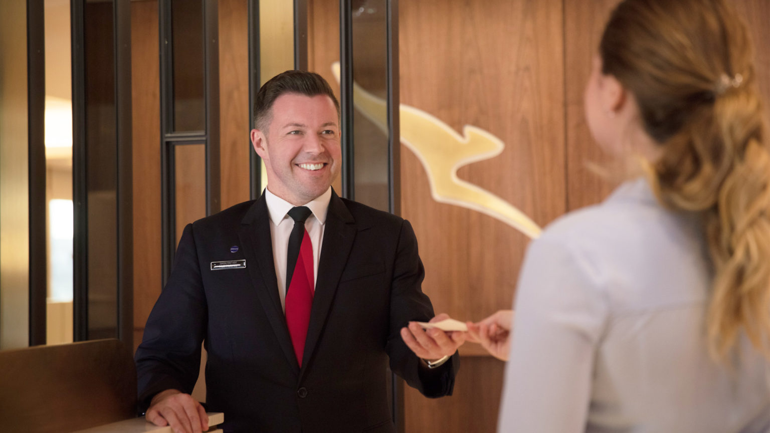 Guide to Qantas digital complimentary lounge passes Point Hacks