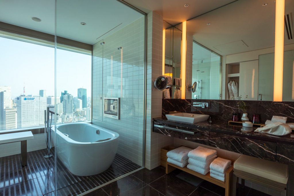 The Prince Gallery Kioicho Tokyo corner room bathroom