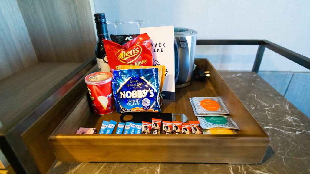 Novotel Melbourne Central Deluxe room complimetary drinks tray