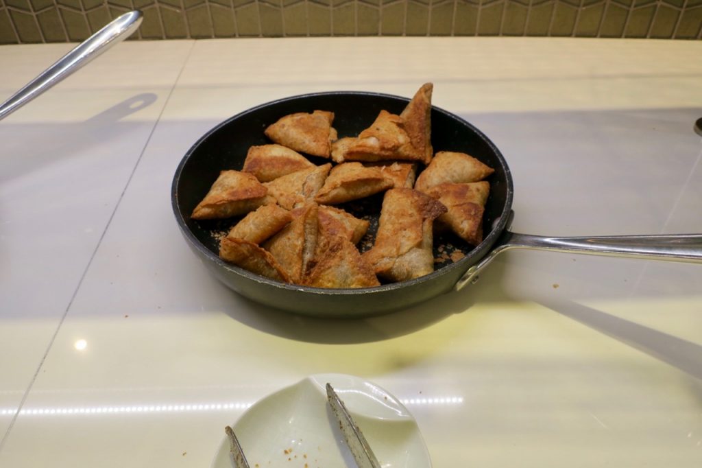 United Polaris Lounge SFO buffet