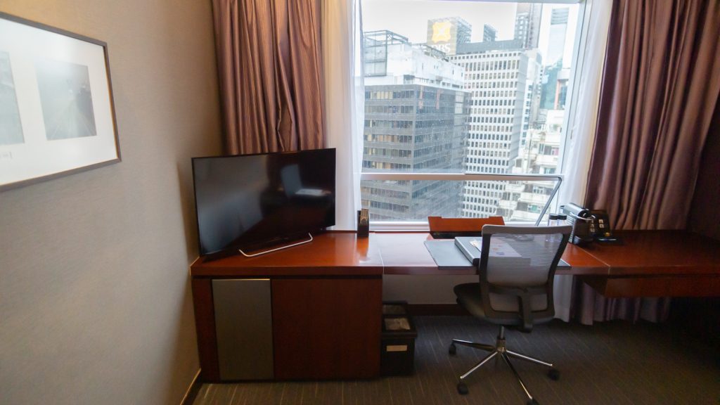 Novotel Century Hong Kong Executive Premier Room desk
