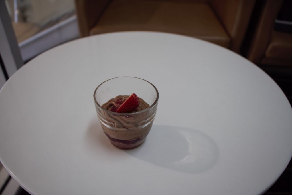 22 Qantas Lounge Mackay chocolate mousse