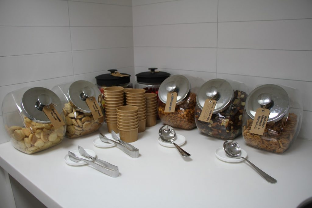 18 Qantas Lounge Mackay food