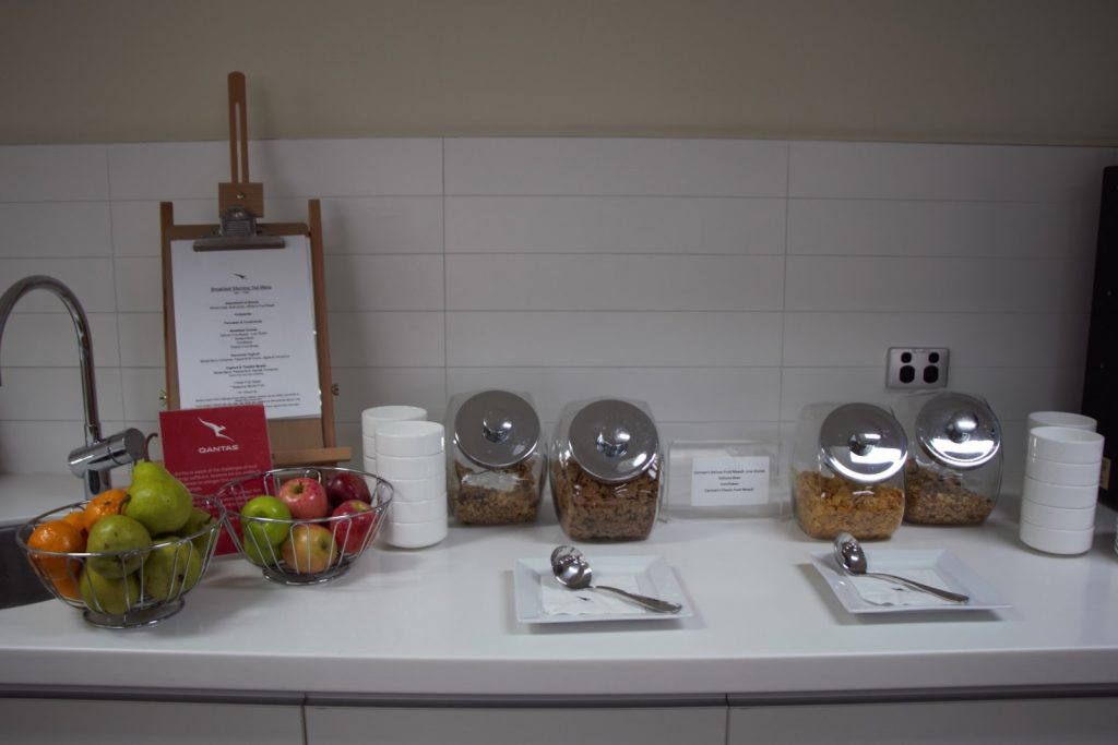 17 Qantas Lounge Mackay cereals