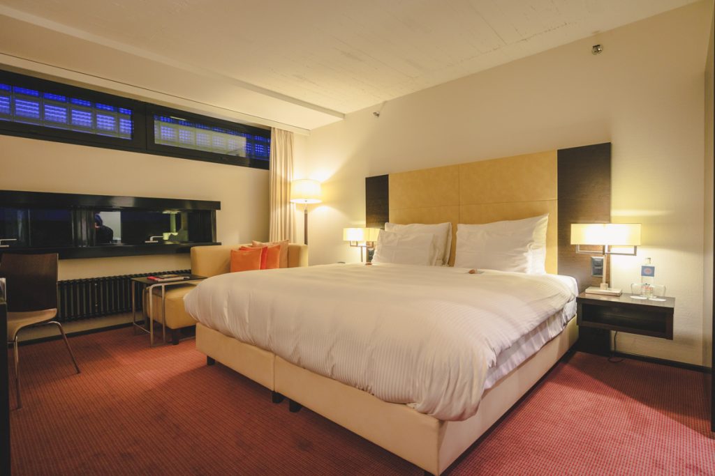 Four Points by Sheraton Sihlcity - Zurich Historic Urban Loft bed
