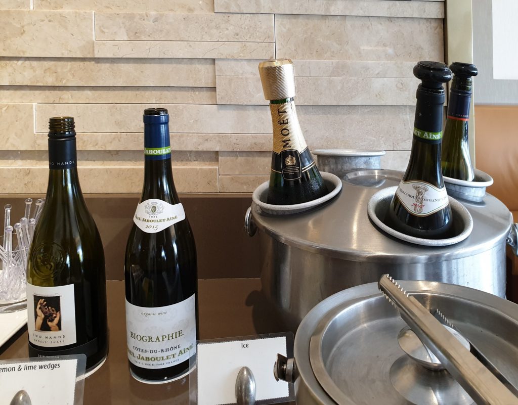 Emirates Lounge Singapore drinks