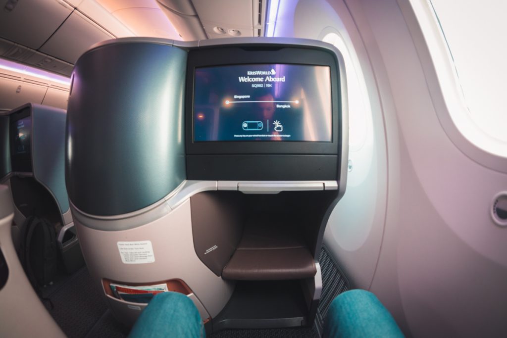 Singapore Airlines 787-10 Business Class - 19K seat