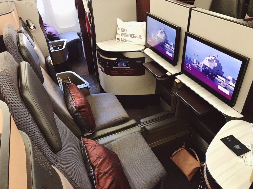 Qatar 777-300 Qsuites