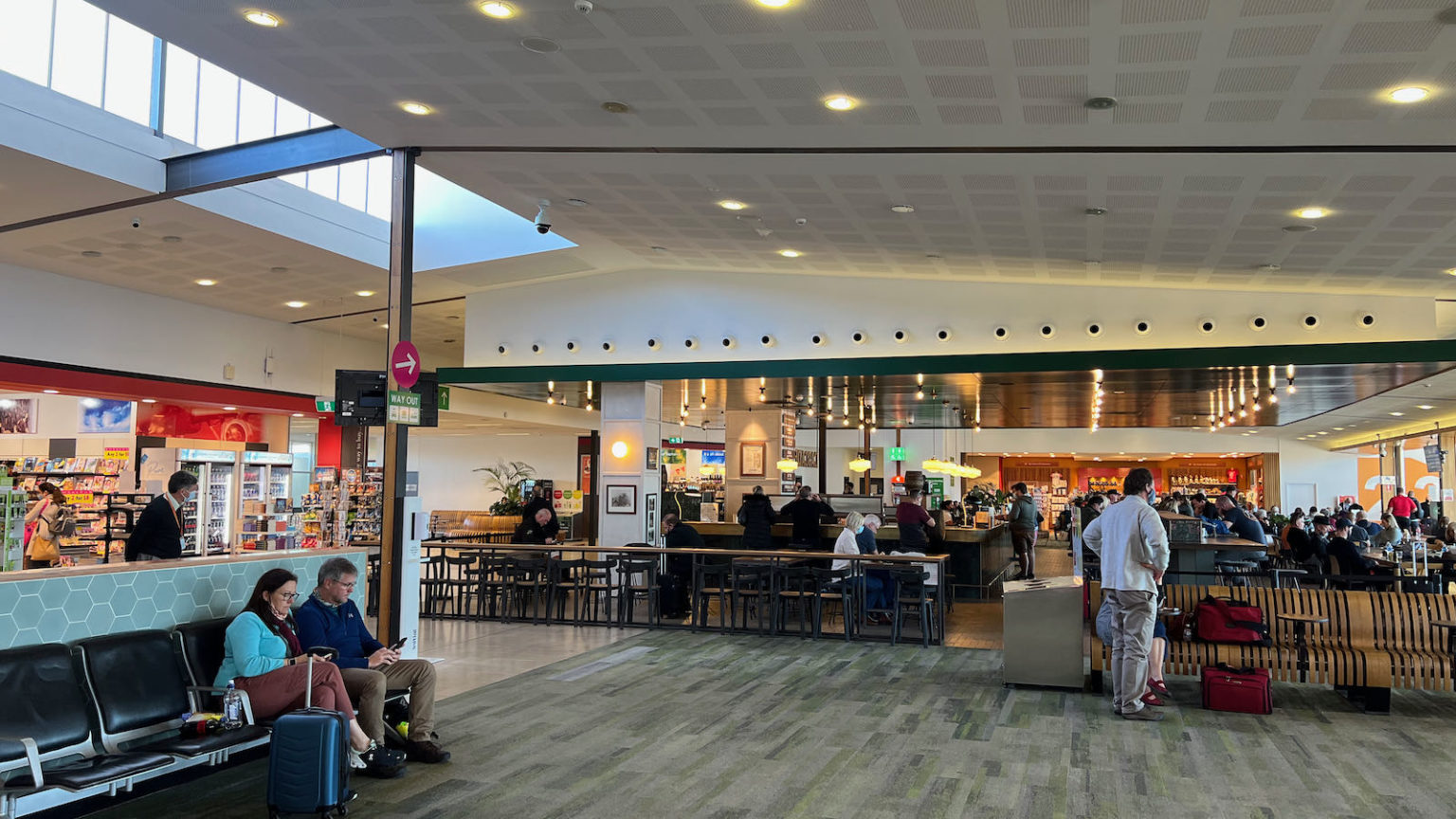 Review Qantas Club, Hobart Point Hacks