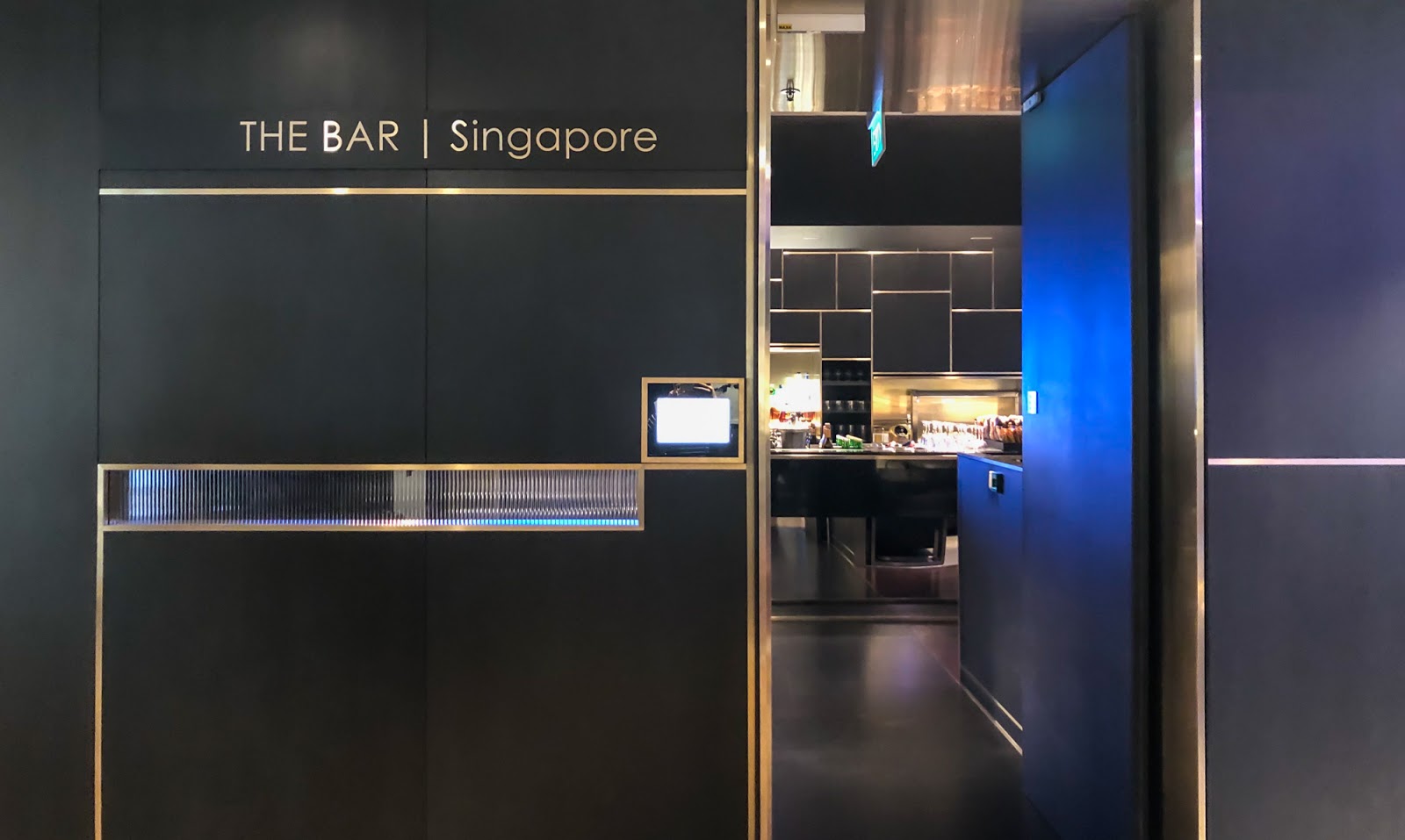 British Airways Singapore Lounge The Bar