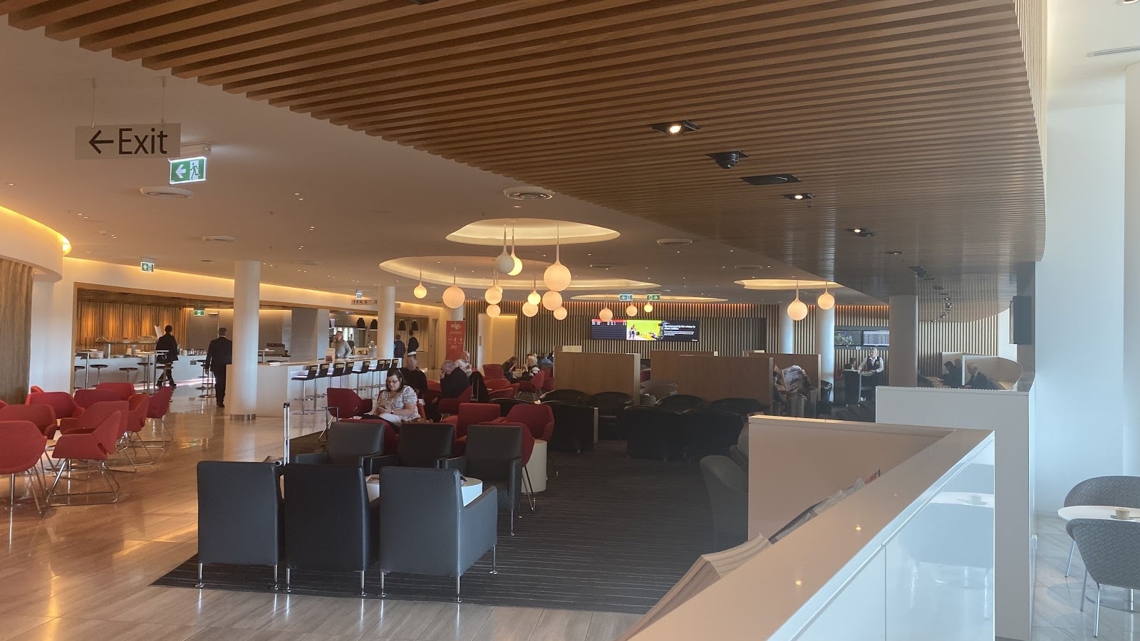 Qantas Club Canberra Lounge