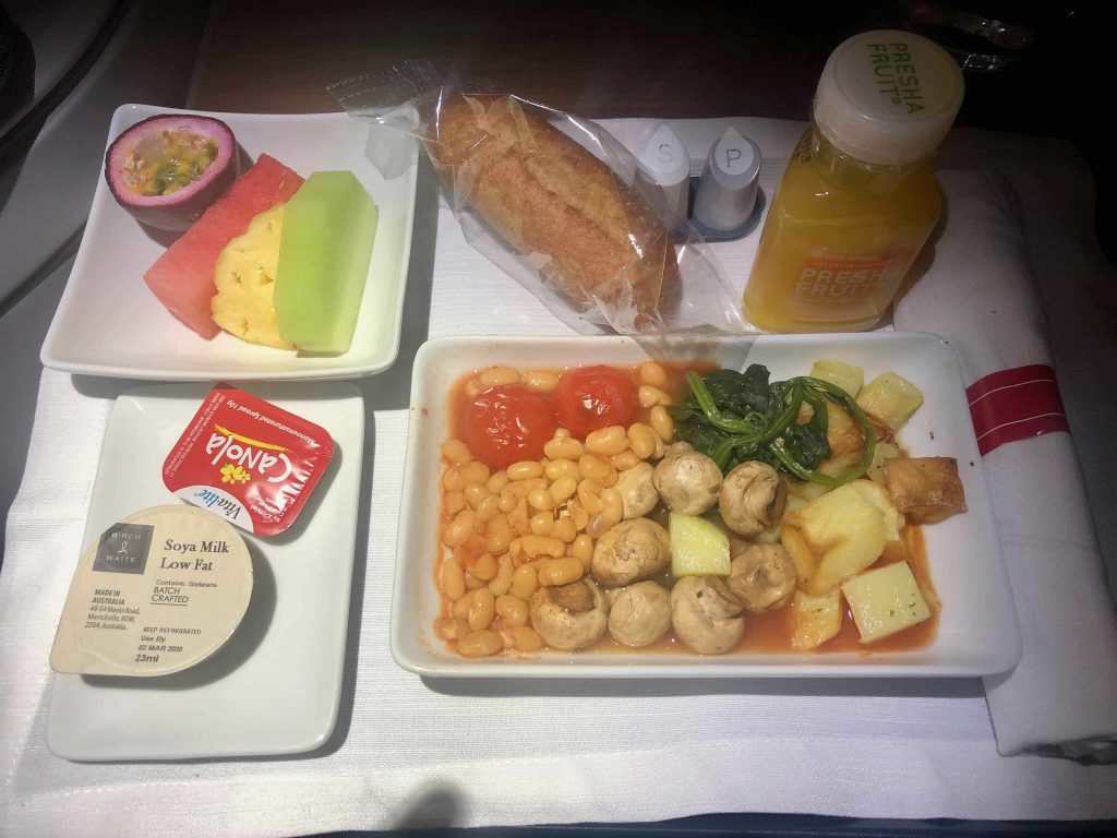 American Airlines 787-9 Business Class food