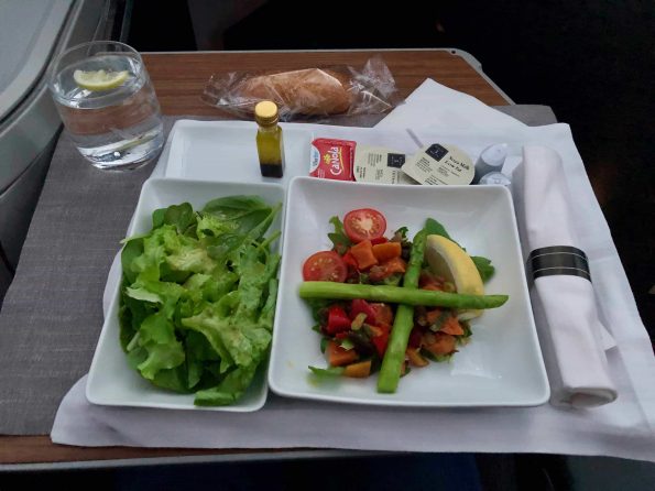 Review: American Airlines 787 Business Class (Sydney - Los Angeles)