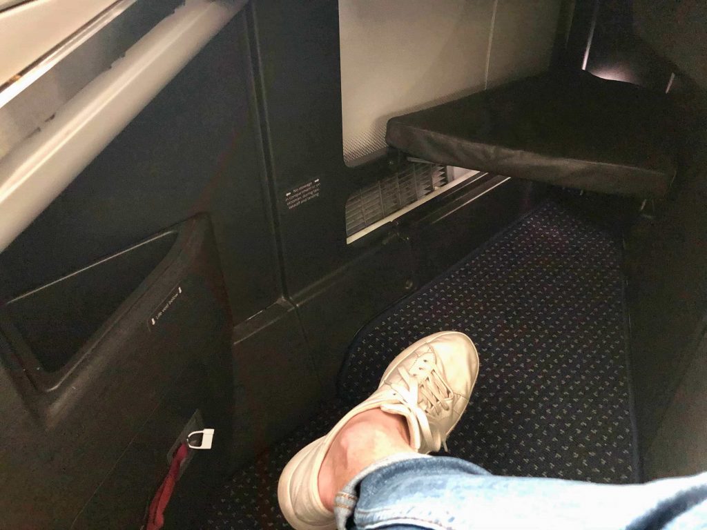 American Airlines 787-9 Business Class storage