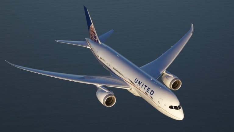 United 787 dreamliner