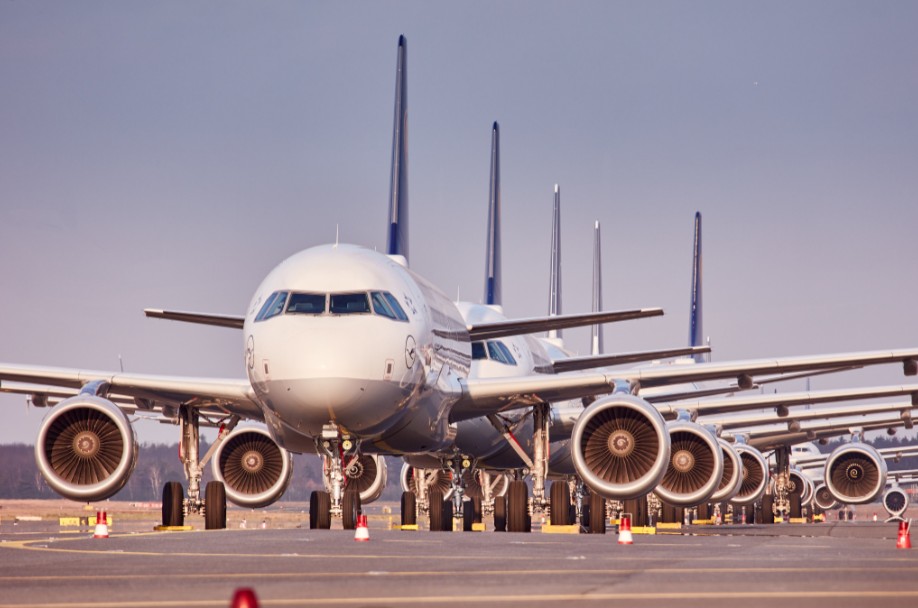 Lufthansa parked planes