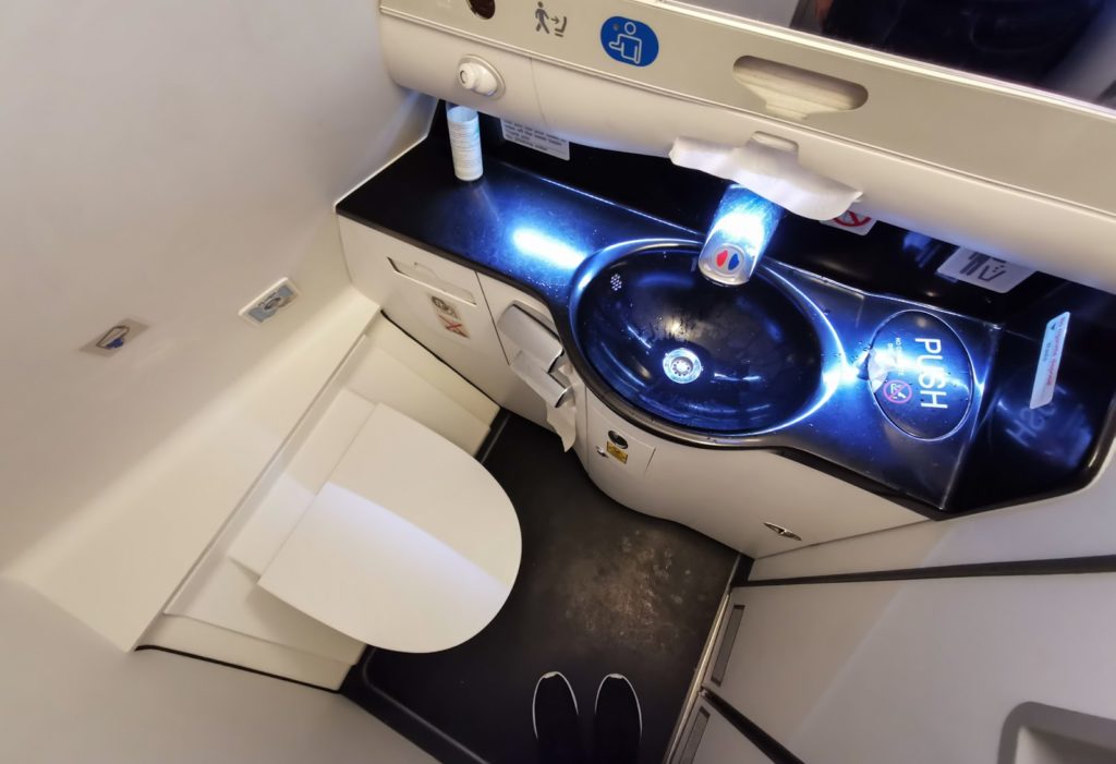 Virgin Australia A330 Economy - toilet