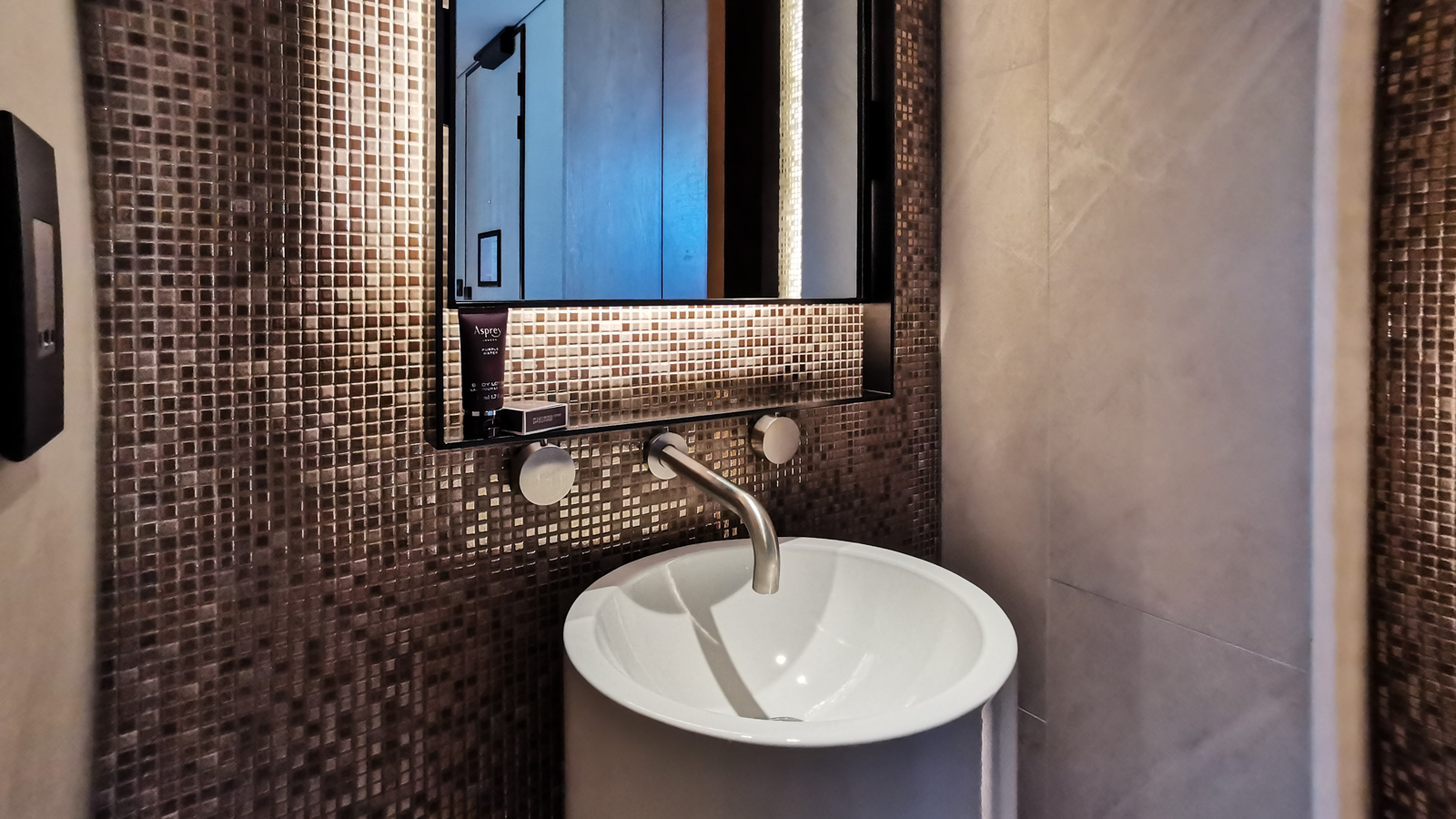 Ritz Carlton Perth Elizabeth Quay Suite Bathroom 1