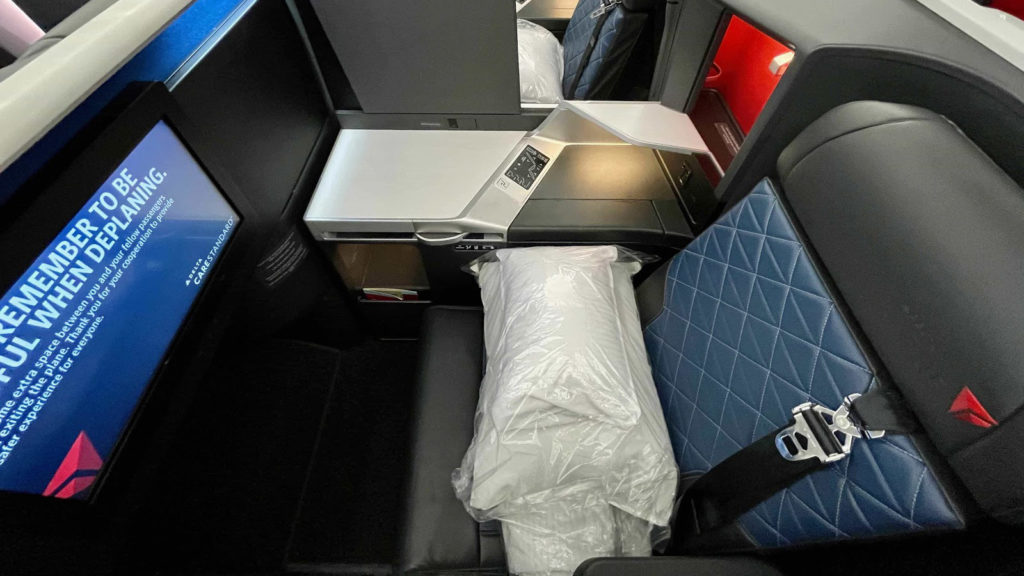 Delta One A350 Suite seat