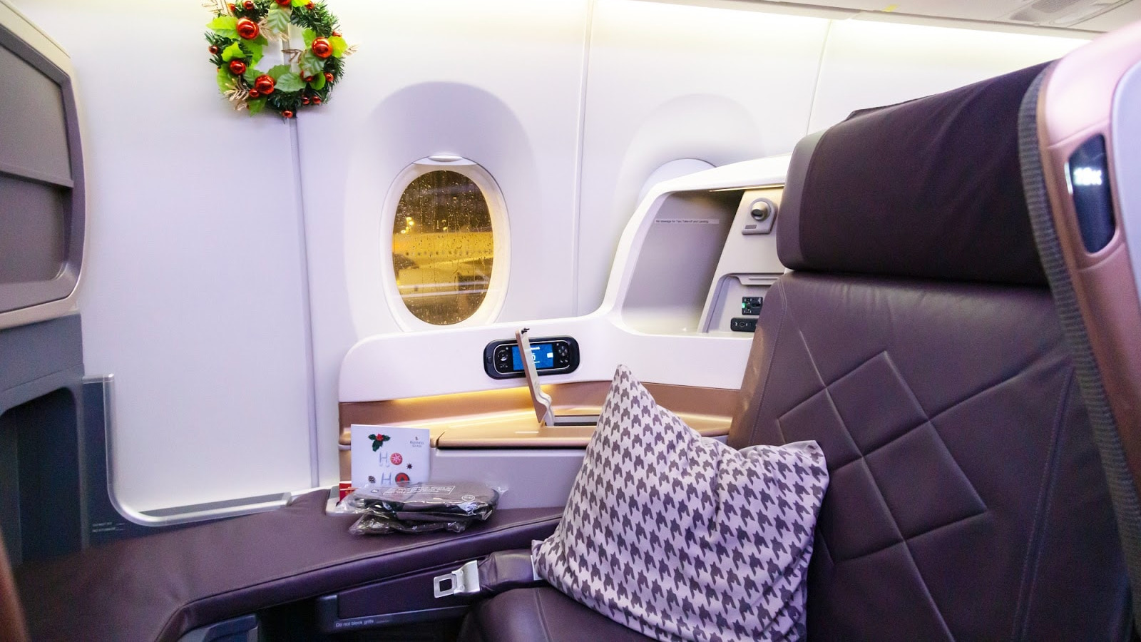 Singapore Airlines A350 Business Class - BNE-SIN seat