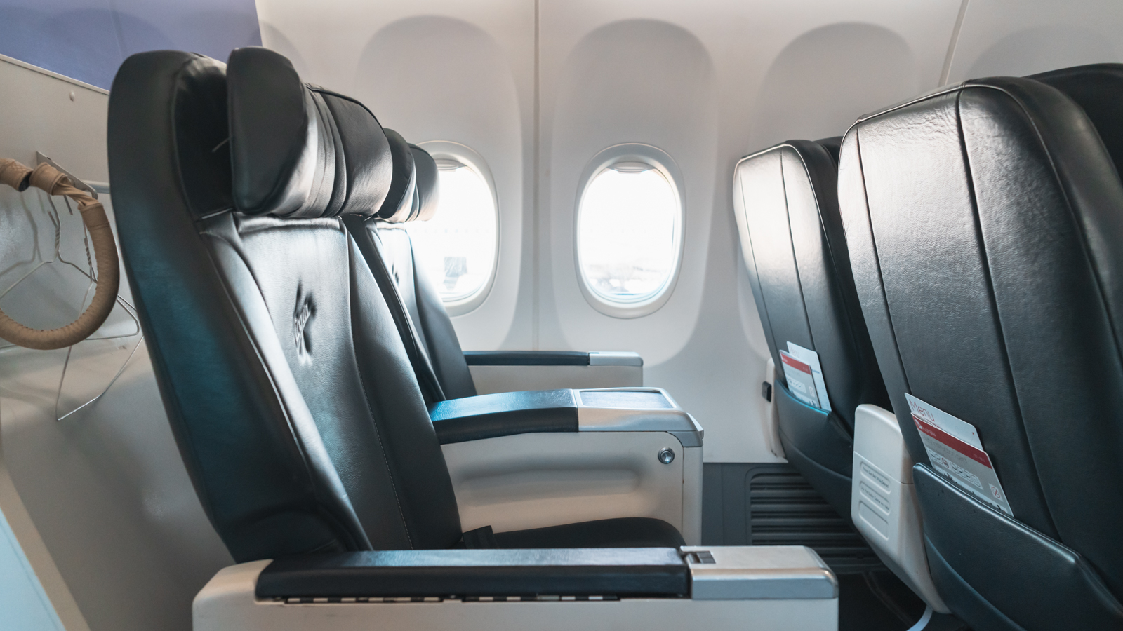 Virgin Australia 737 Business Class Review 8 - Point Hacks by Brandon Loo