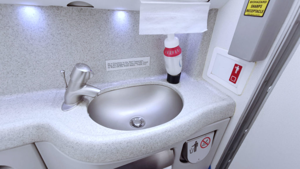 Virgin Australia 737 Lavatories