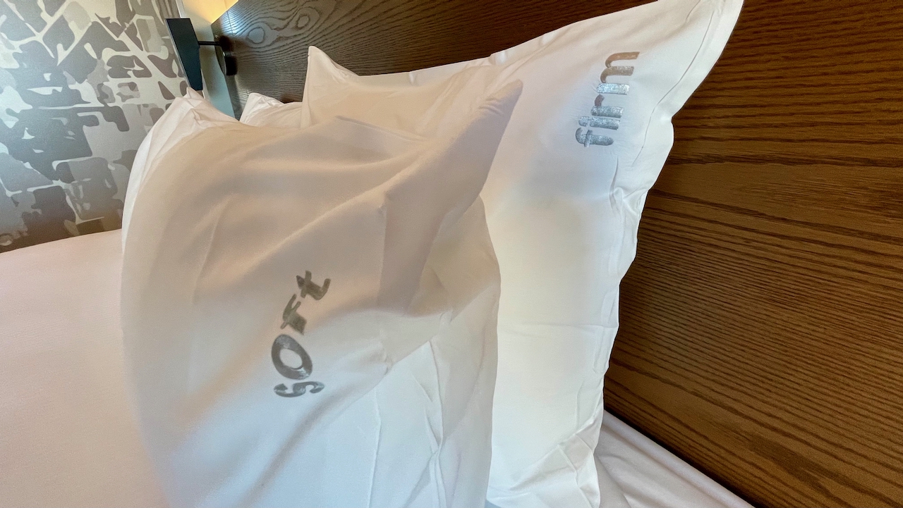 Holiday Inn Express Newcastle pillow choice