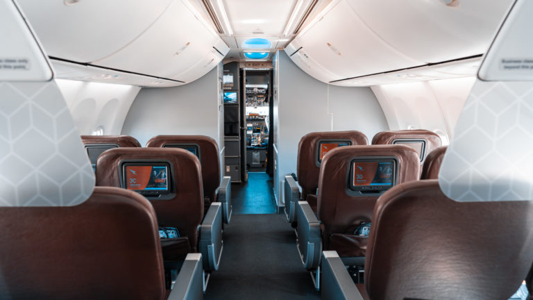 Qantas Boeing 737 Business Class