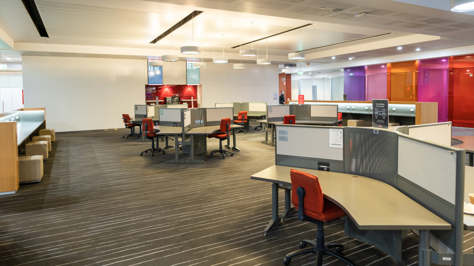 Review Qantas Club, Adelaide [2021] Point Hacks